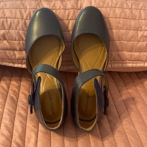 6 1/2 easy spirit really good condition
